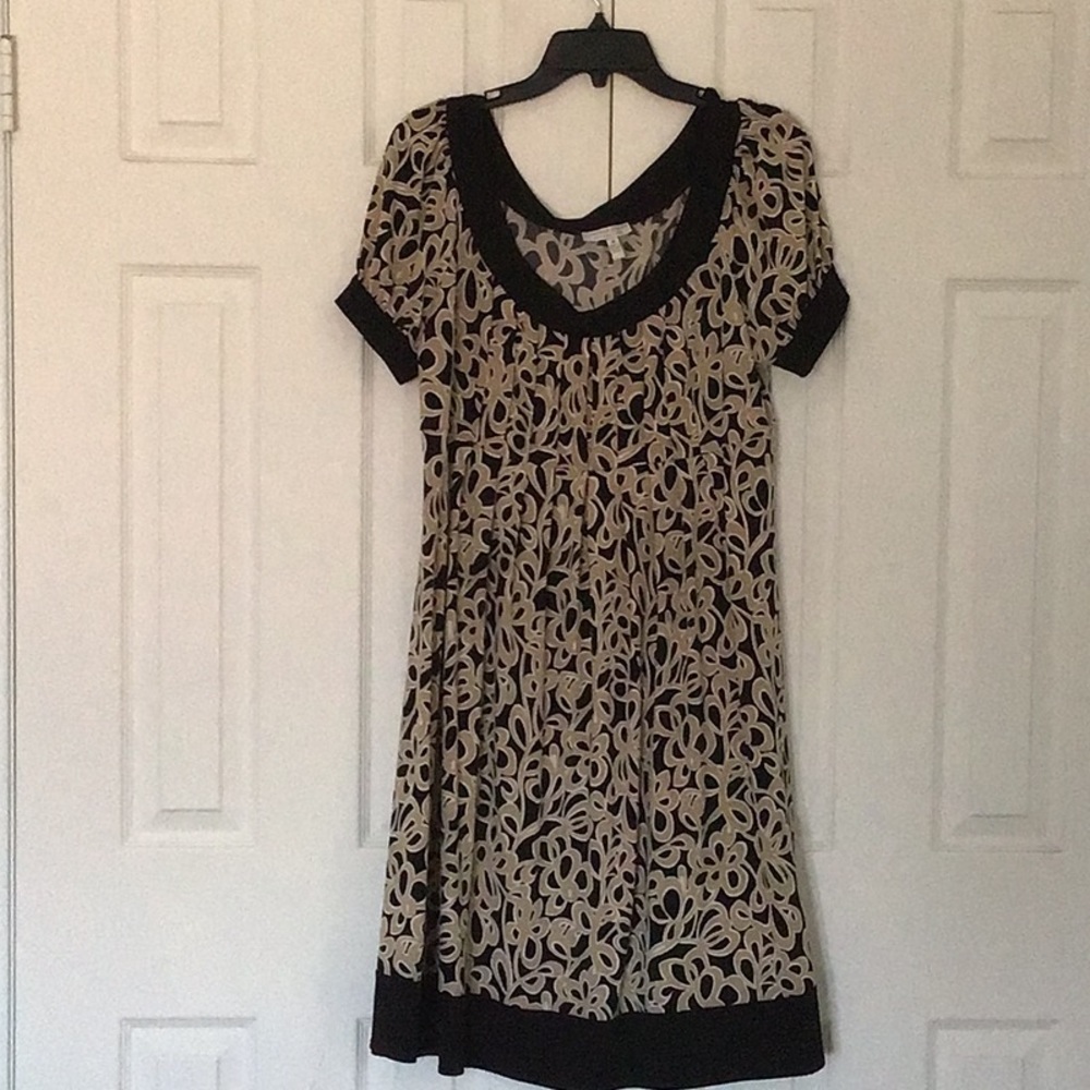 Women dress London style
